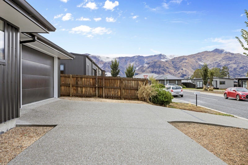 37 Woodpecker Street, LAKE HAWEA - Carousel 23