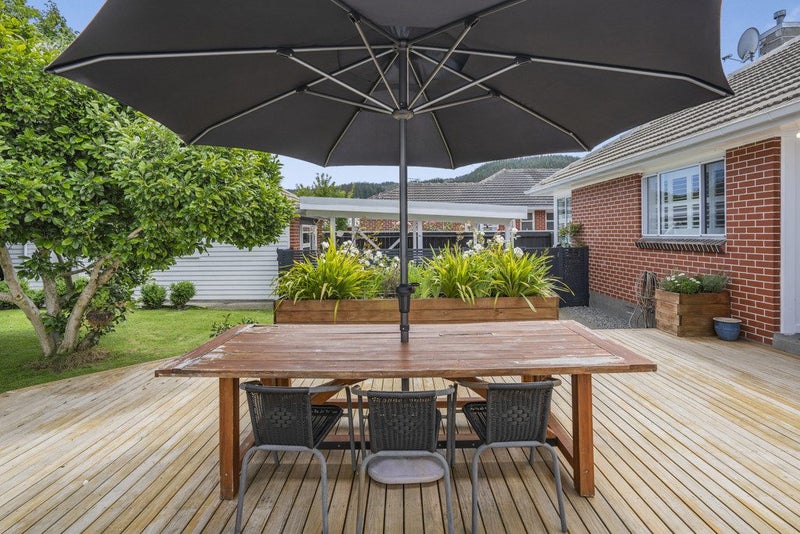 13 Craig Grove, Elderslea, Upper Hutt - Carousel 18