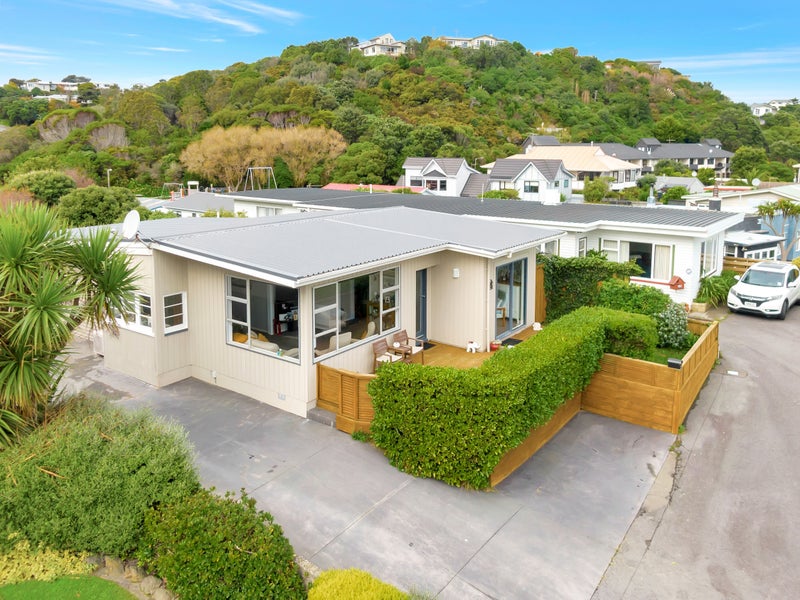 132 Mana Esplanade, Paremata, Porirua - Carousel 1