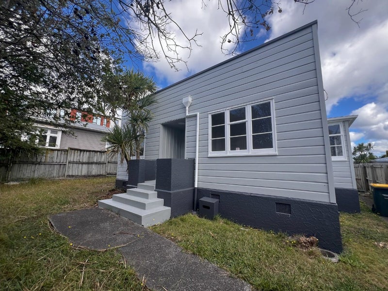 1/1491 Great North Road, Waterview, Auckland - Carousel 1