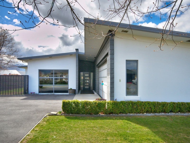 9 Haddow's Place, Lake Hayes, Queenstown - Carousel 21