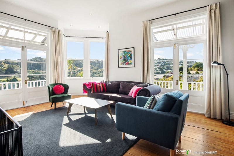 78 Overtoun Terrace, Hataitai, Wellington - Carousel 2