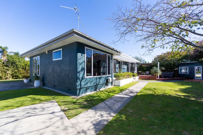 113 Taradale Road, Onekawa, Napier - Carousel 1