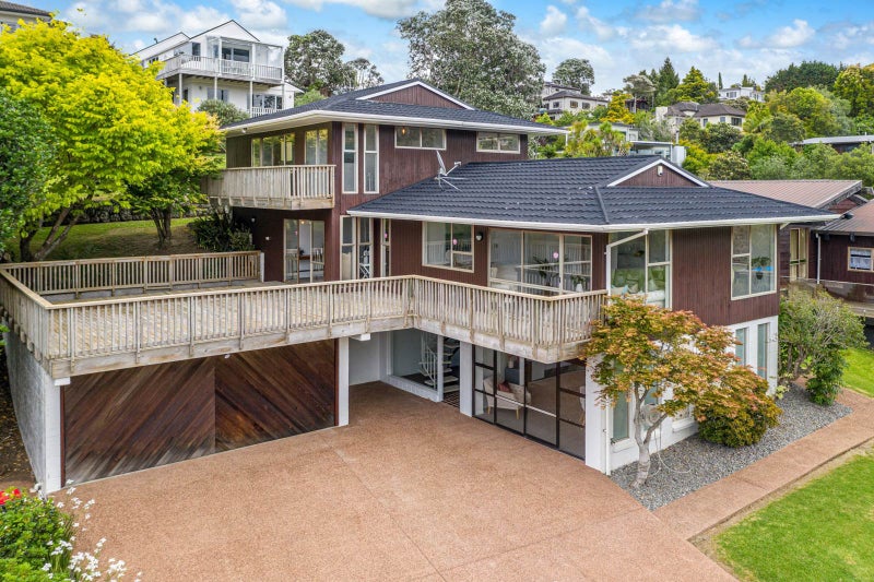 26 Frederick Street, Hillsborough, Auckland - Carousel 1