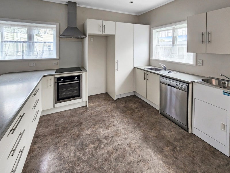 2/52 Bell Road, Waiwhetu, Lower Hutt - Carousel 2