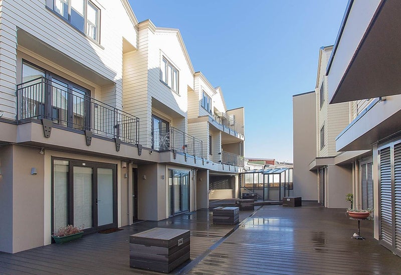 33R New North Road, Eden Terrace, Auckland - Carousel 2