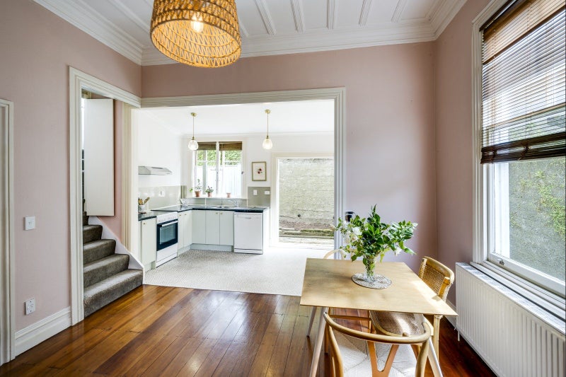 2 Cameron Road, Bluff Hill, Napier - Carousel 2