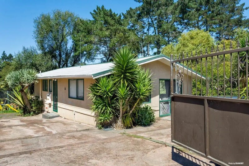 1014A Great North Road, Point Chevalier, Auckland - Carousel 1