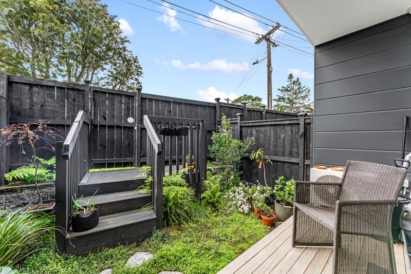 39 Coates Crescent, Panmure, Auckland - Carousel 2