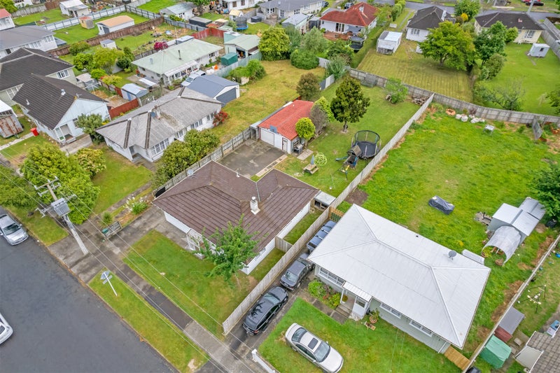 35 Rimutaka Street, Trentham, Upper Hutt - Carousel 18