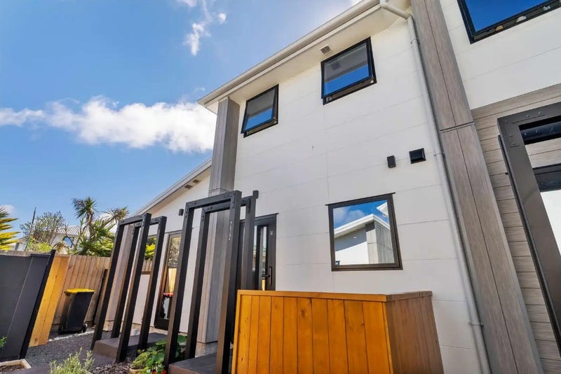 14/232 Marine Parade, New Brighton, Christchurch - Carousel 1