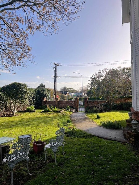 1 Pencarrow Avenue, Mount Eden, Auckland - Carousel 9