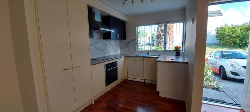 9 Kona Crescent, Henderson, Auckland - Carousel 2
