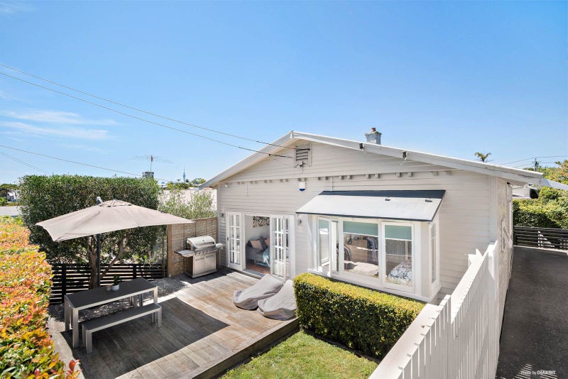 43 Chester Avenue, Westmere, Auckland - Carousel 1