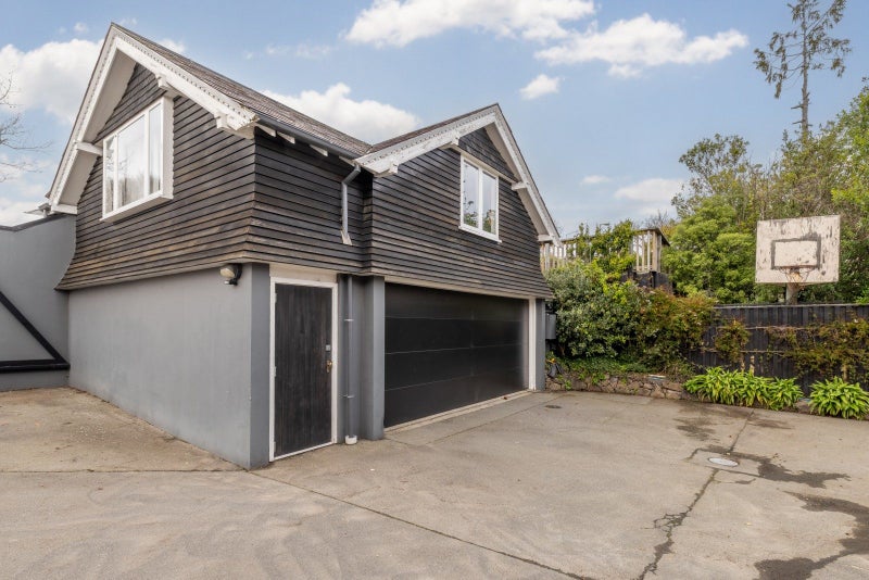 26 Hackthorne Road, Cashmere, Christchurch - Carousel 35