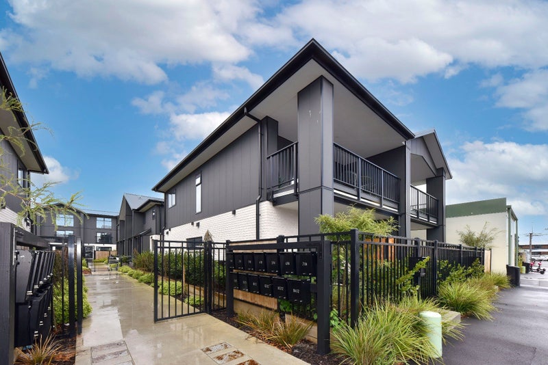 103/12 Wilmer Street, Christchurch Central, Christchurch - Carousel 1