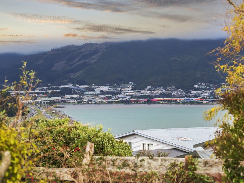 24 Eskdale Road, Papakowhai, Porirua - Carousel 2