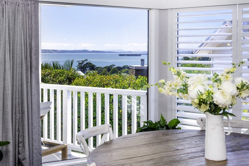 129 Bleakhouse Road, Mellons Bay, Auckland - Carousel 2