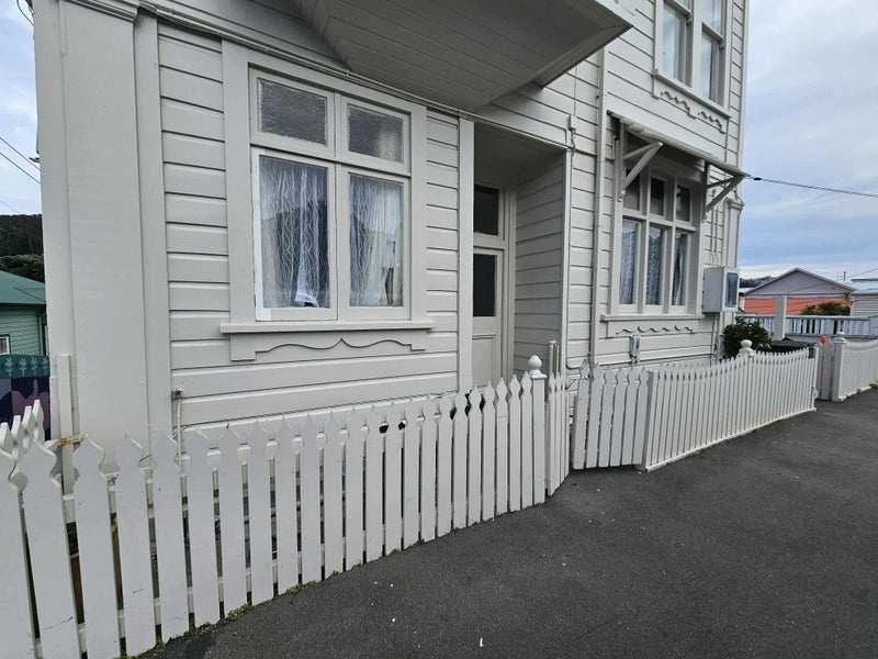 110B Clyde Street, Island Bay, Wellington - Carousel 2
