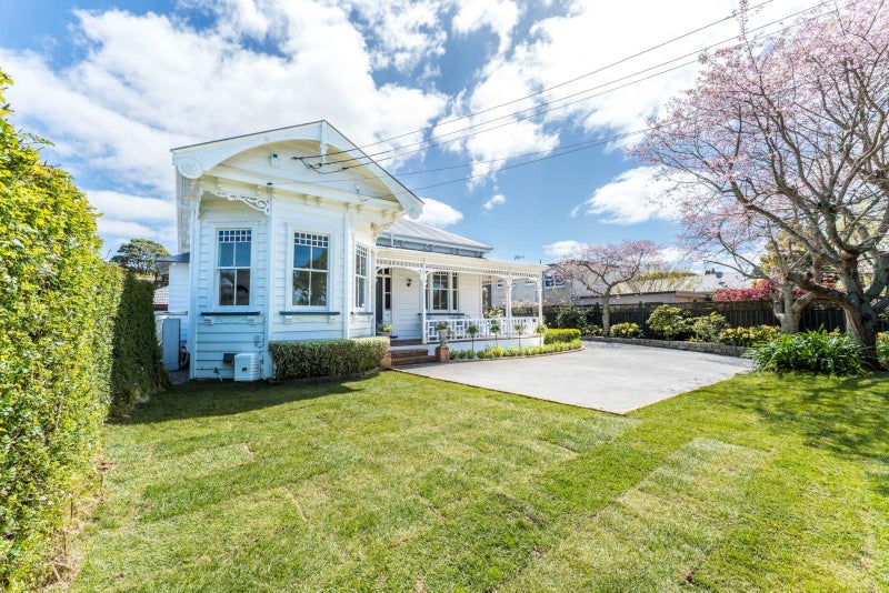 15 Armadale Road, Remuera, Auckland - Carousel 2