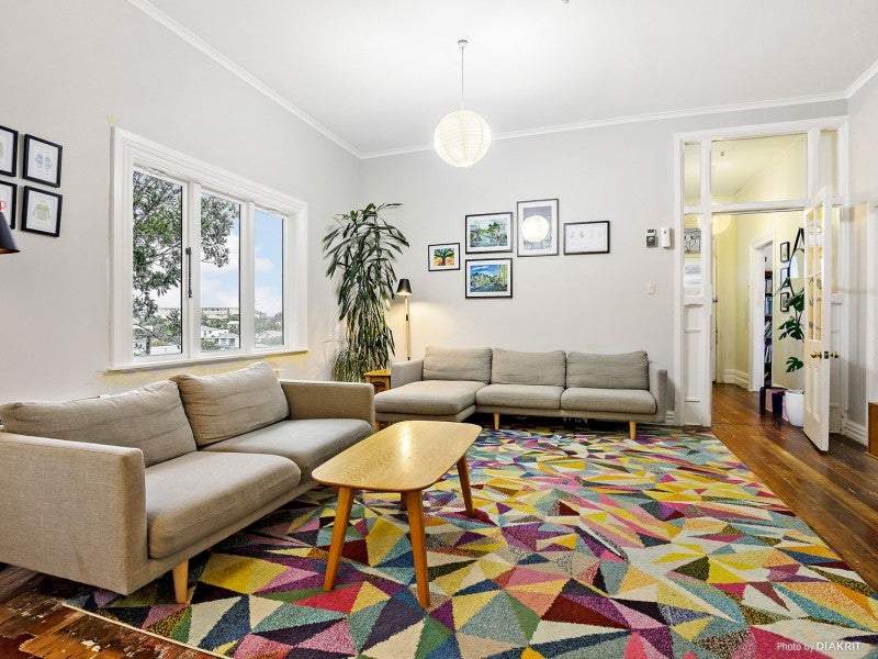 21 Charlotte Avenue, Brooklyn, Wellington - Carousel 2
