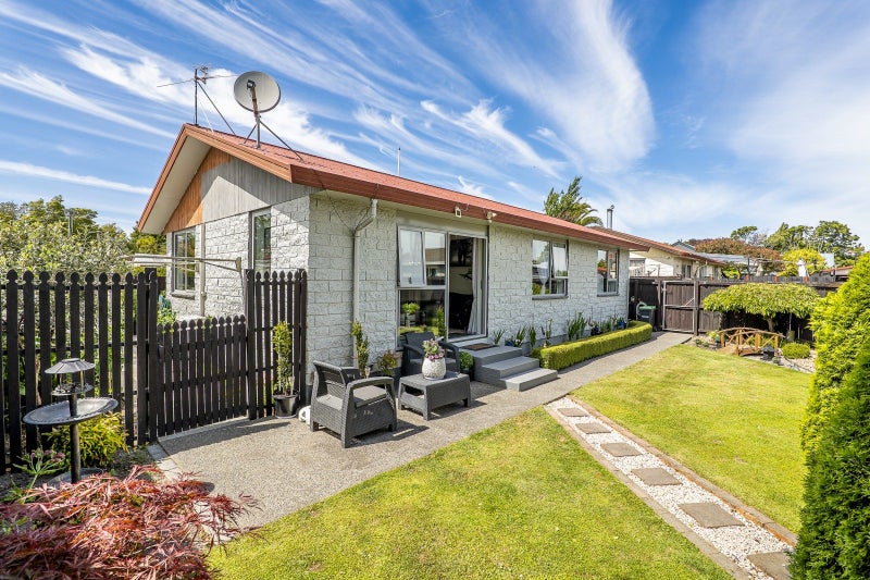 2/62A MacKenzie Avenue, Woolston, Christchurch - Carousel 1