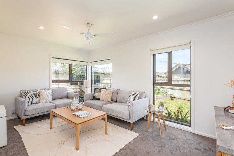 1/18 Wentworth Street, Ilam, Christchurch - Carousel 2