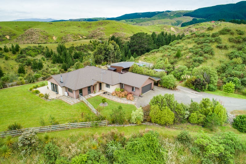 71 County Heights Drive, Palmerston North - Carousel 1