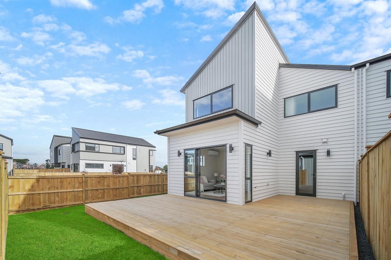28 Kairakau Street, Papakura - Carousel 1