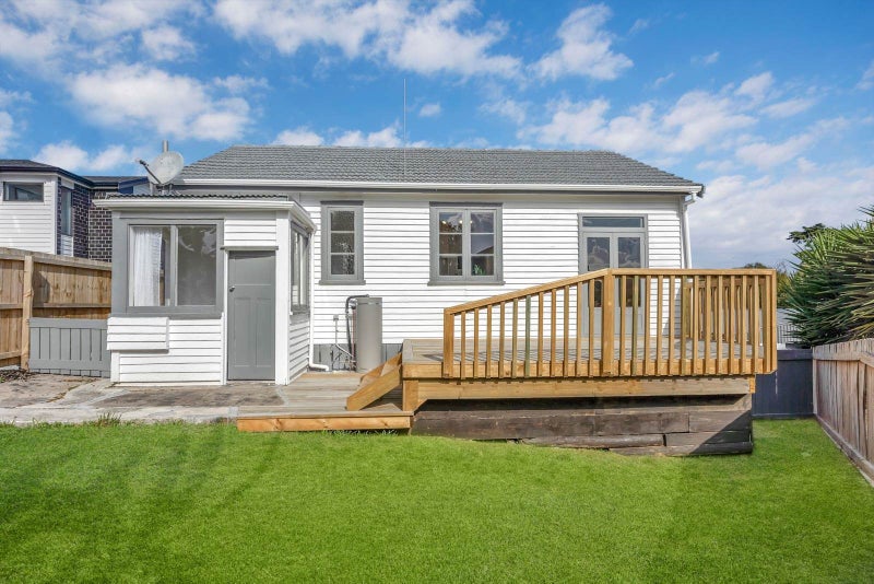 83 Hillcrest Road, Papatoetoe, Auckland - Carousel 2