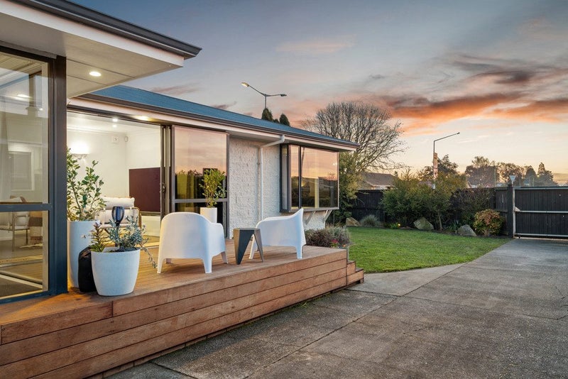 320 Main North Road, Redwood, Christchurch - Carousel 1