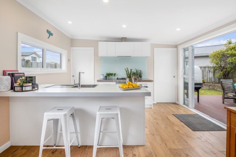 118 Wexford Road, Miramar, Wellington - Carousel 2