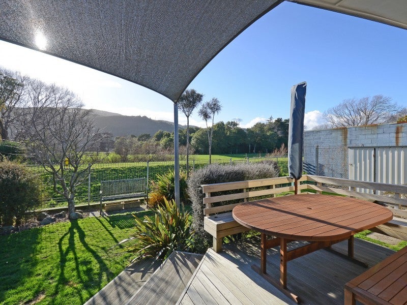 38 Whirinaki Crescent, Heretaunga, Upper Hutt - Carousel 1