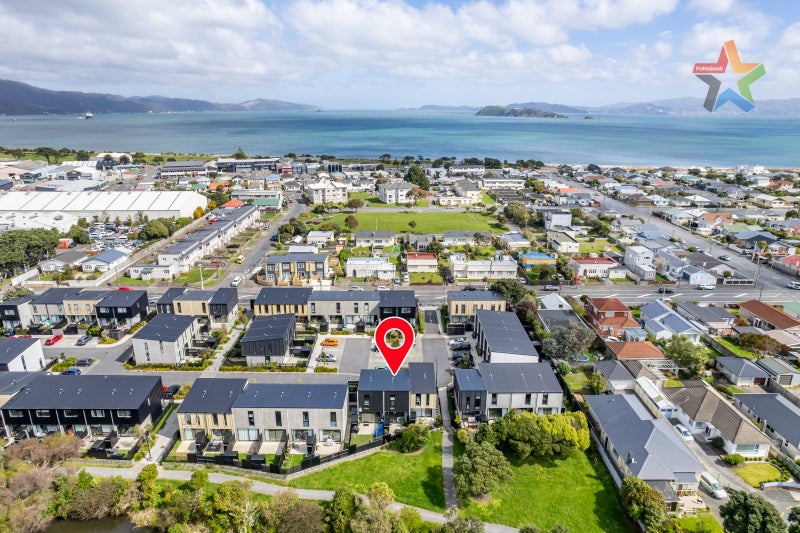 21 Te Ara O Paetutu, Petone, Lower Hutt - Carousel 18