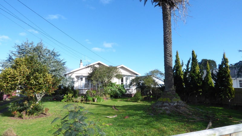 33 Gonville Avenue, Gonville, Whanganui - Carousel 1
