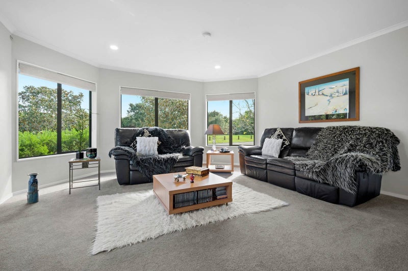 2 Kanturk Close, East Tamaki, Auckland - Carousel 1