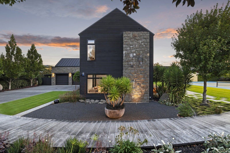 18 Quarters Place, Halswell, Christchurch - Carousel 2