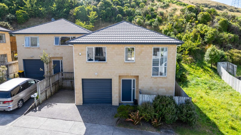18 Erlestoke Crescent, Churton Park, Wellington - Carousel 15
