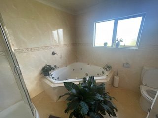 27D Lyford Crescent, Sunnynook, Auckland - Carousel 12