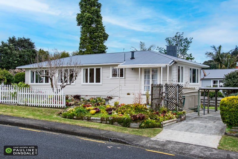 11 Butler Place, Kamo, Whangarei - Carousel 1