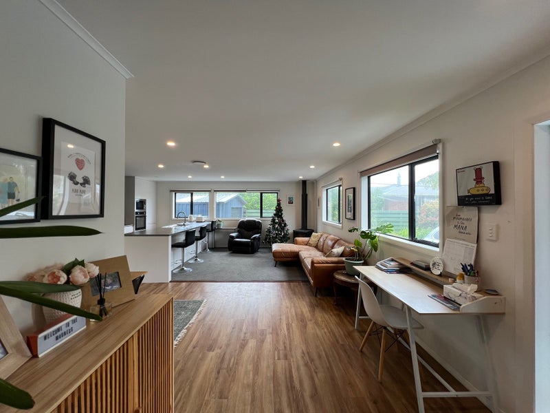 52 Poto Road, Normandale, Lower Hutt - Carousel 1