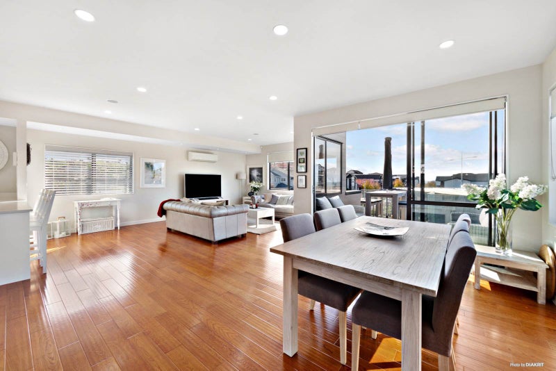 7 Remuremu Street, Long Bay, Auckland - Carousel 2