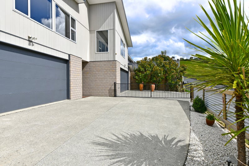 41 Seymour Grove, Kingsley Heights, Upper Hutt - Carousel 35
