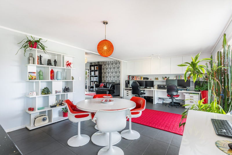 18 Taioma Crescent, Te Atatu Peninsula, Auckland - Carousel 2