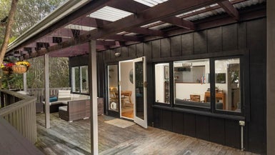 7 Fairmount Road, Titirangi, Auckland - Carousel 1