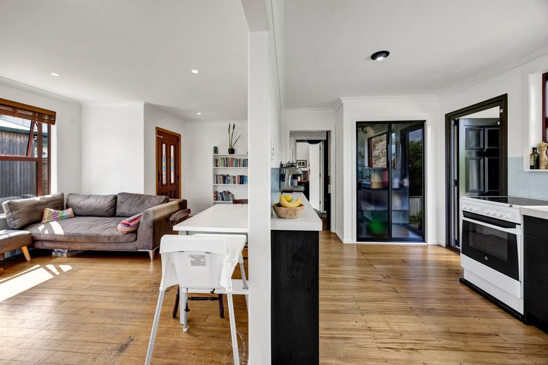 158B Tukapa Street, Westown, New Plymouth - Carousel 2