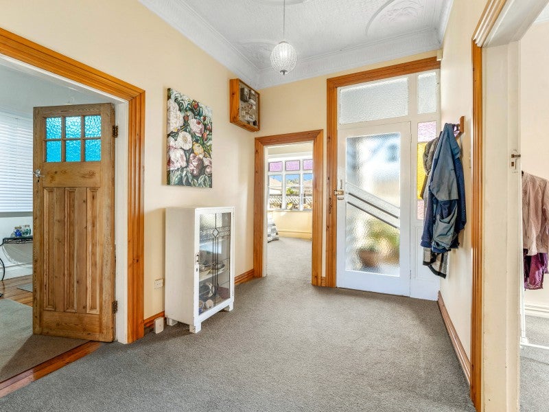 5 Nile Street, Saint Clair, Dunedin - Carousel 2