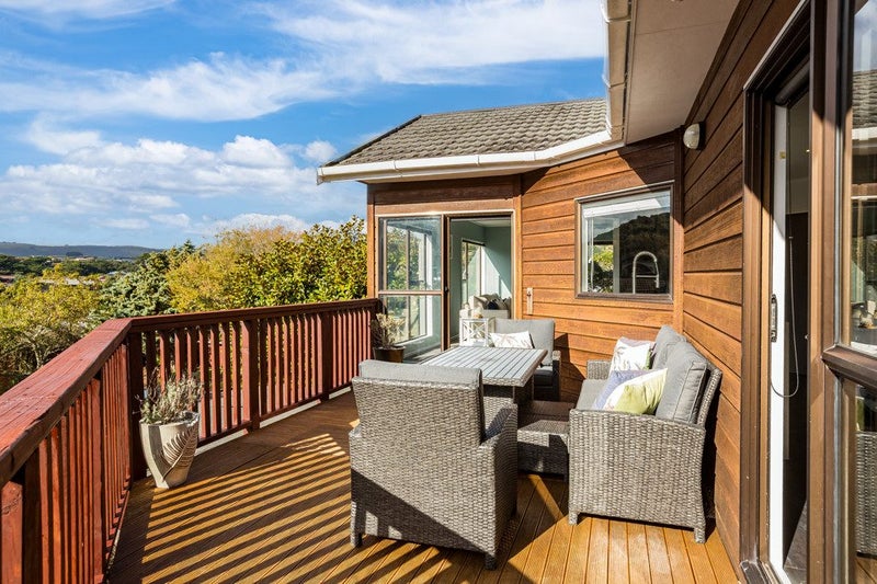 6 Shackle Lane, Whitby, Porirua - Carousel 2