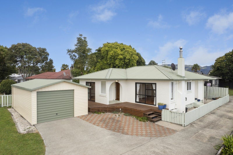 21 Dunlop Road, Te Puke, Te Puke - Carousel 1