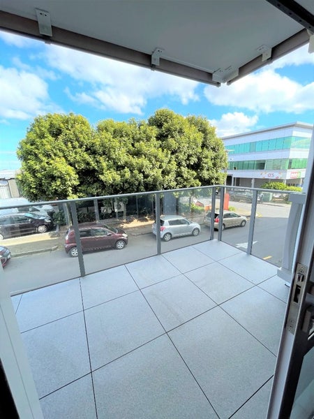 1D/21 Virginia Avenue East, Eden Terrace, Auckland - Carousel 8